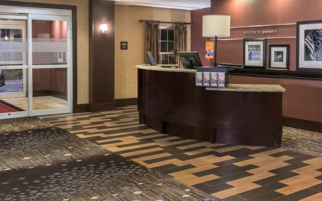 Hampton Inn & Suites Yonkers