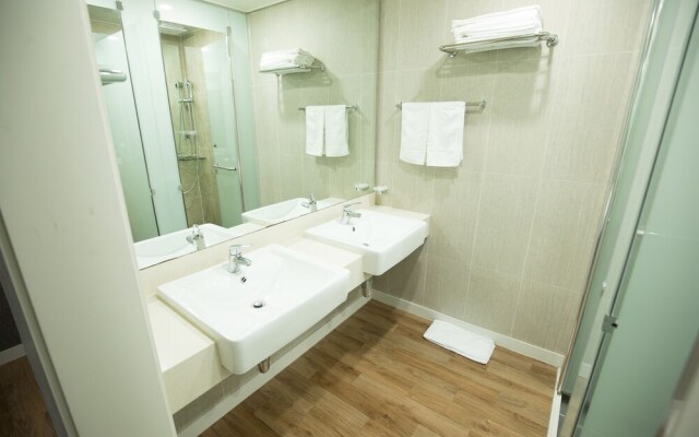 BlissHill Stay - Hostel