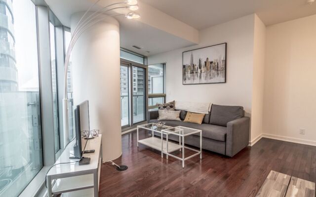 Lavish Suites - Luxury One Bedroom Condo