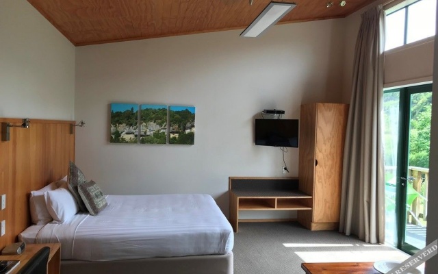 Waitomo Lodge Motel – Guest Rooms – Te Kuiti