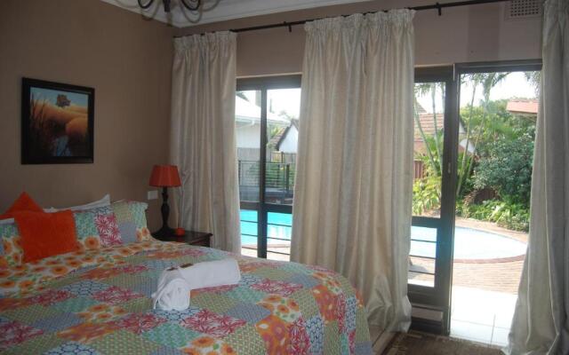 de Charmoy Riverside