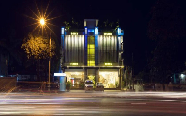 Royal Golden 9 Mile Hotel