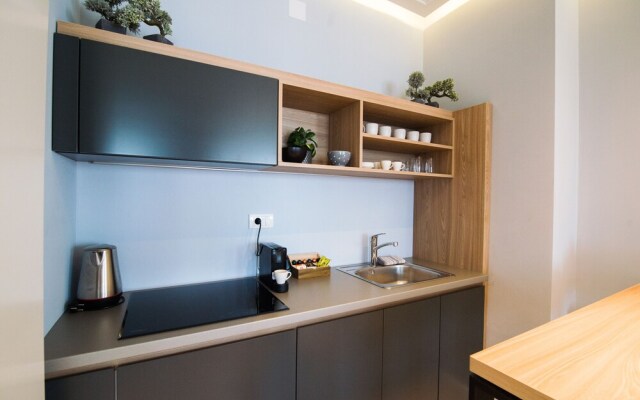 Dj City Vista Luxury Apartments