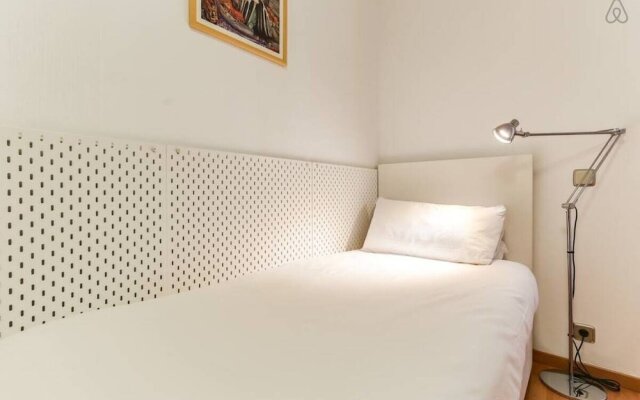 Luminous 2 Bed Next to Sagrada Familia