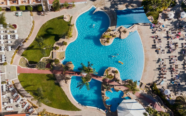 Leonardo Cypria Bay