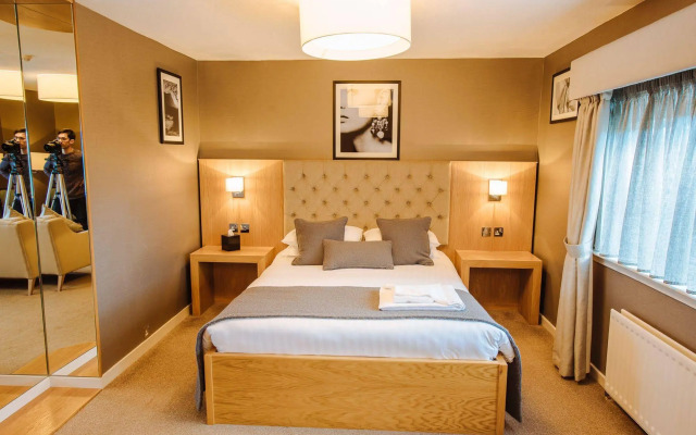 The Redhurst Hotel