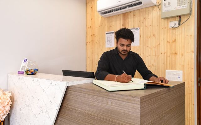 Hotel Admire Inn By F9 Hotels