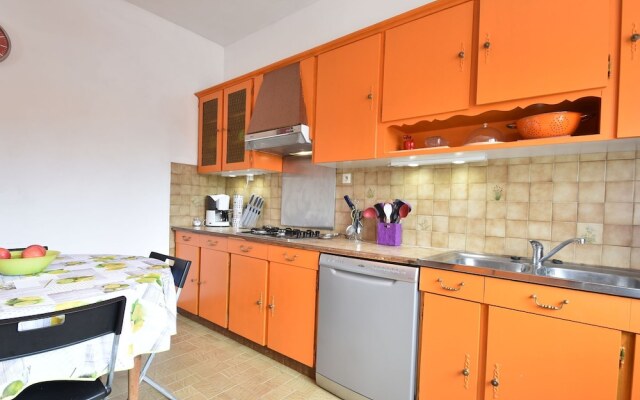 Modern Holiday Home in Clohars-carnoët With Beach Near