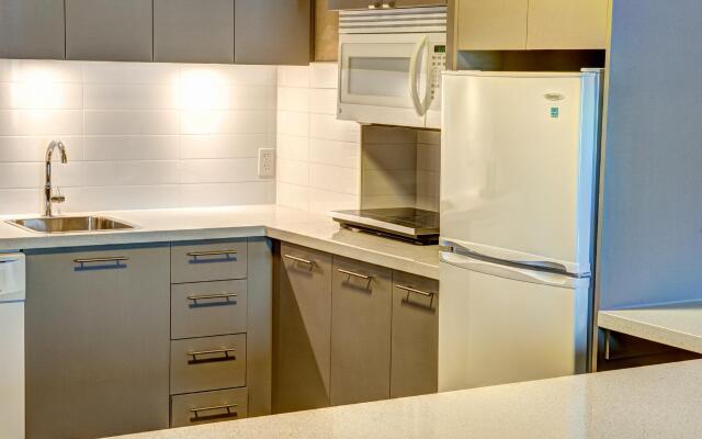Radisson Hotel & Suites Fort McMurray
