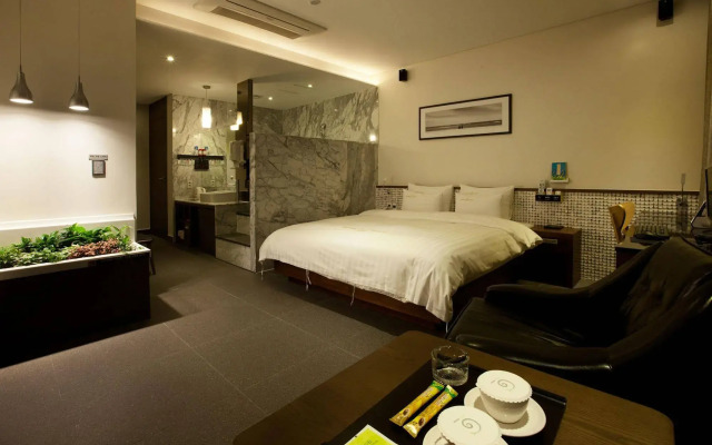 Polo Hotel