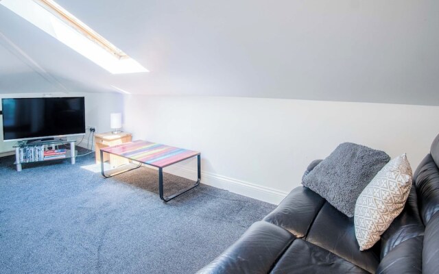 Rooftops - 1 Bedroom Apartment - Tenby