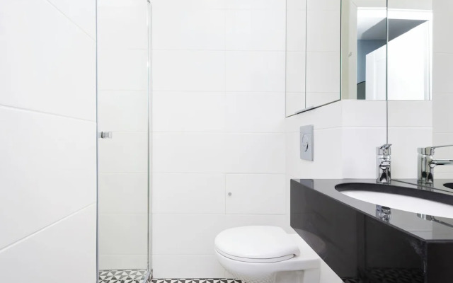 Deluxe Studio Warsaw by Renters