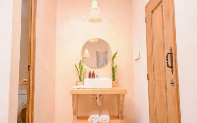 Dharmika Residence Boutique Hotel