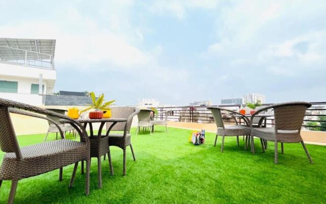 BluO 2BR Jaipur - Lift, Balcony, Parking, Terrace