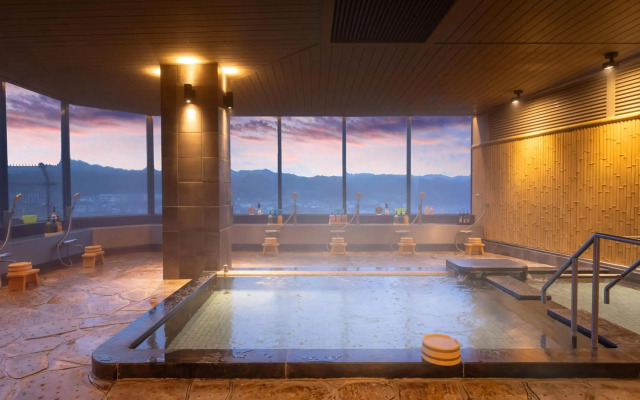 Shokyoto No Yu Mikuma Hotel
