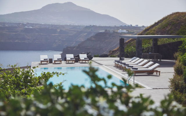 Akrotiri Private Residence