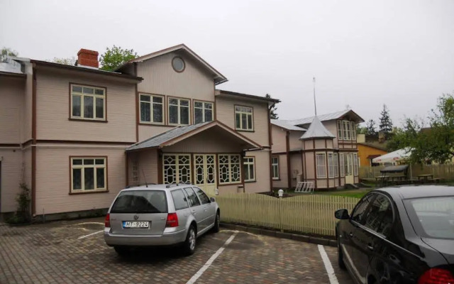 Hotel Elīna