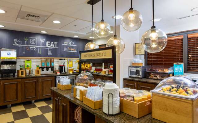 Hampton Inn Winston-Salem Hanes Mall