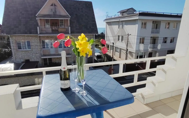 Жемчуг (Адлер)