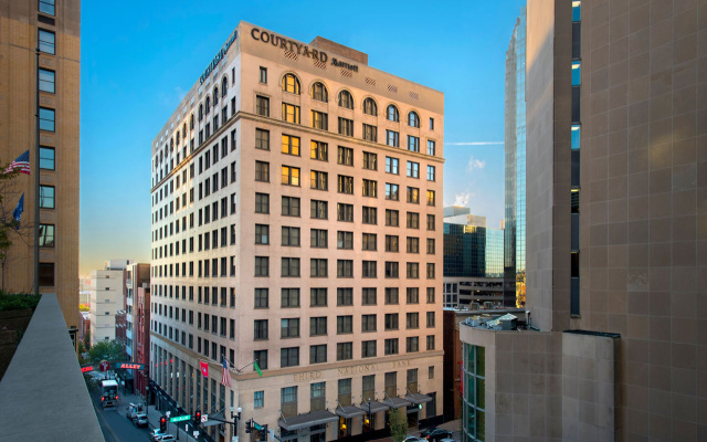 Courtyard By Marriott Nashville Downtown