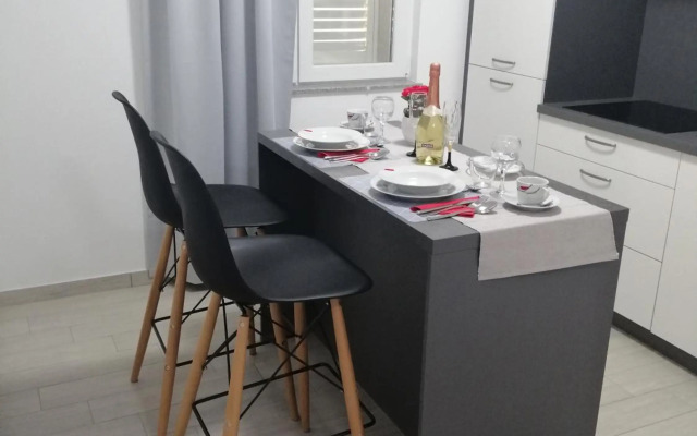 Studio Apartment Mila