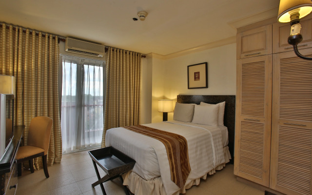 Crown Regency Suites & Residences - Mactan
