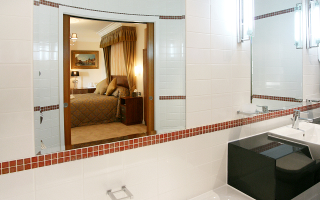 Legends Hotel Brighton