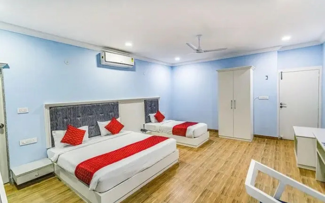 Fabhotel Prime Manor