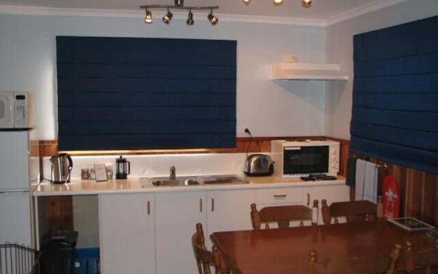Derwent Bridge Chalets & Studios