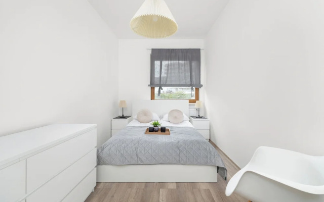 Cracow Apartment With Terrace by Renters