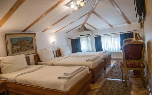 Hotel Herc