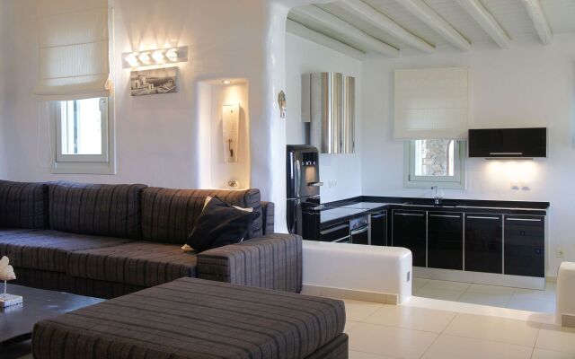 Beyond Beachfront Super Paradise Villa