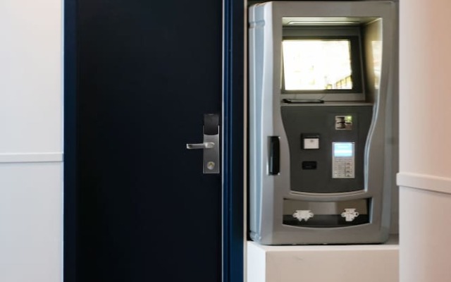 The Dot - 24-7 Check-in