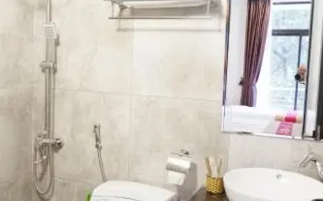 Anh Duc Hotel