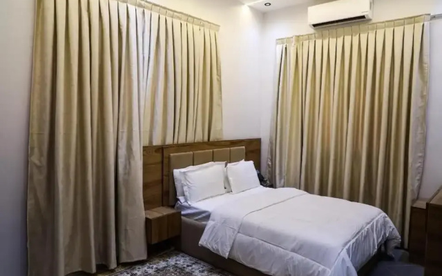 Deyina Beach Hotel