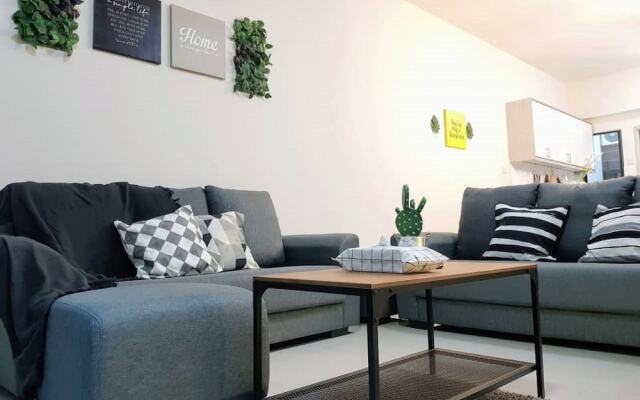 Puchong 8-12 pax Cozy Apartment IOI