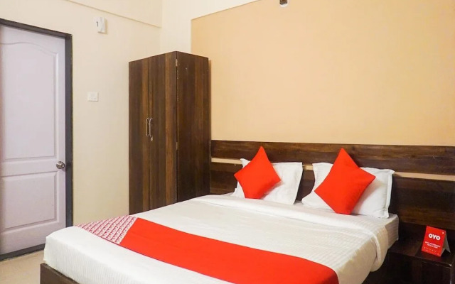 Hotel Twin Towers 1 By OYO Rooms