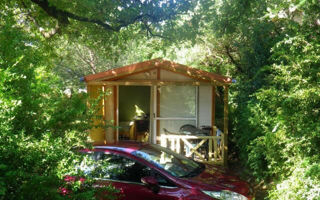 Camping Chalets Les Chênes Verts