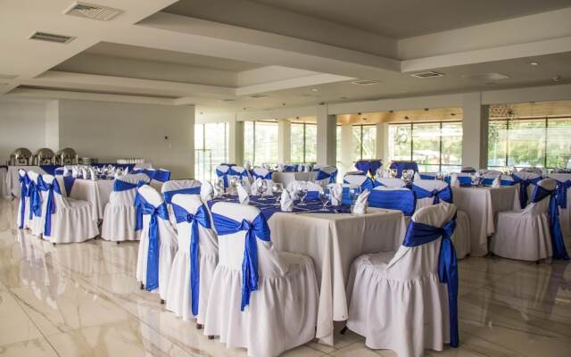 Costa Rica Tennis Club & Hotel