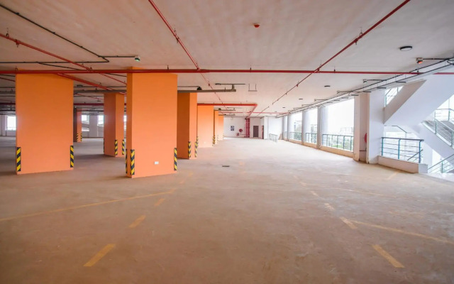 Diamond Plaza Apartments