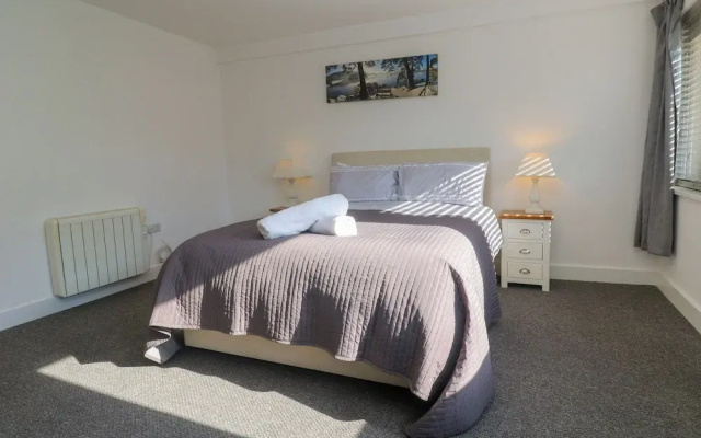 Flat 1