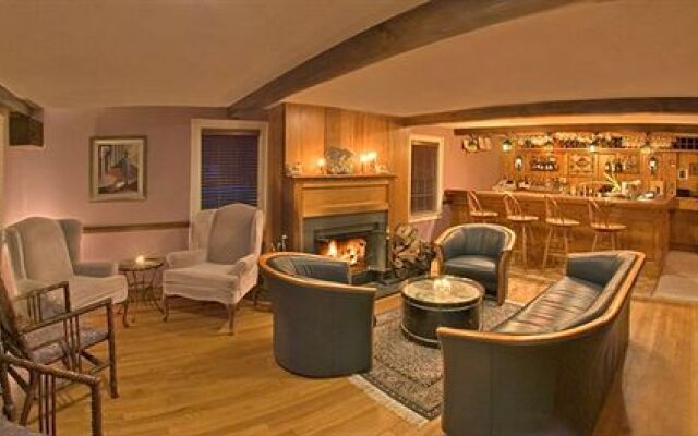 The Lincoln Inn & Restaurant At The Covered Bridge