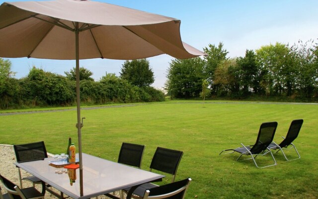 Cozy Farmhouse in Maisons With Fireplace