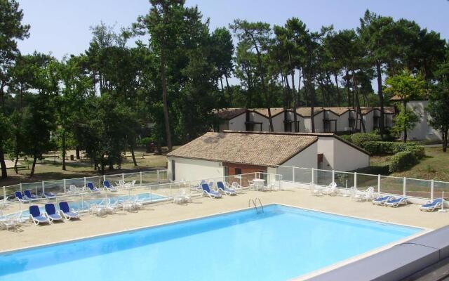 Azureva Ronce Les Bains