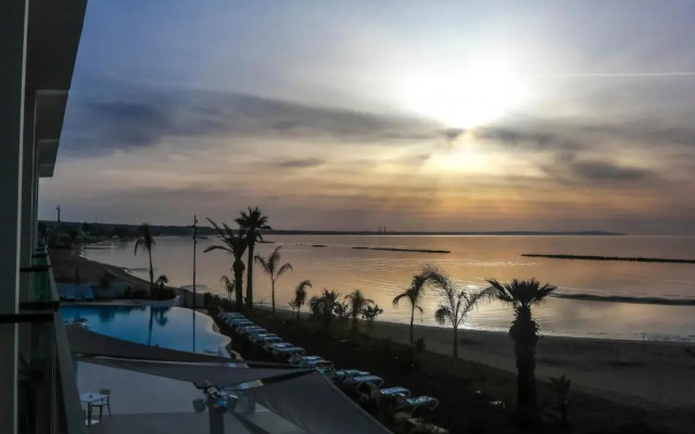 Lenios Beach Hotel