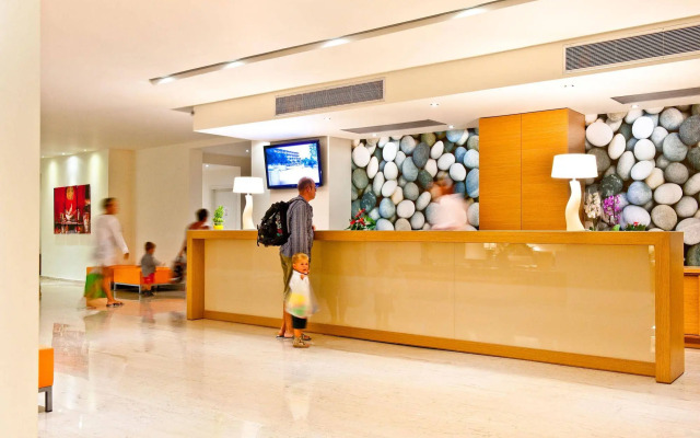 Lindos White Hotel & Suites