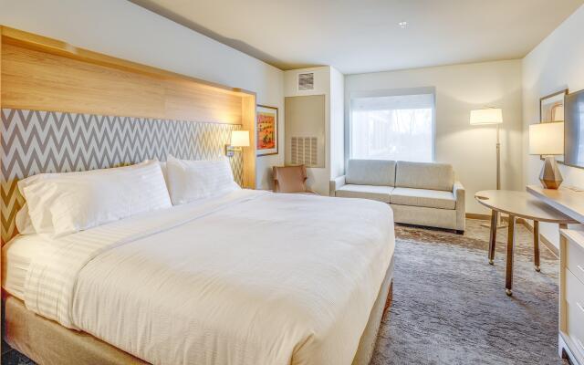 Holiday Inn & Suites Bellingham by IHG