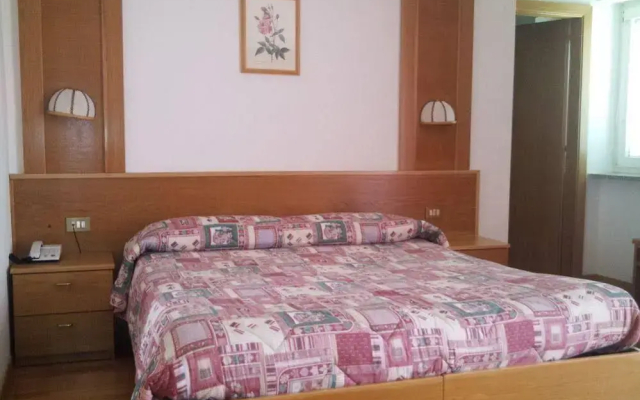 Albergo Bucaneve