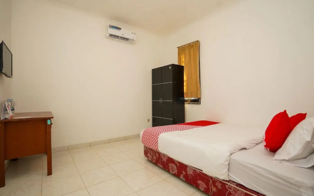 OYO 1281 Home Stay 83