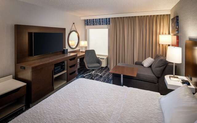 Hampton Inn Long Island / Commack